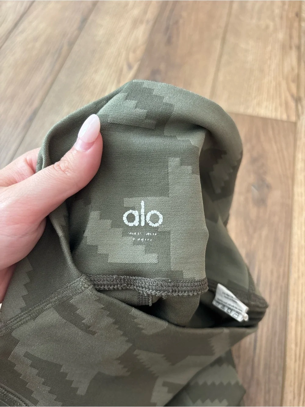 ALO Yoga Olive Green Jacquard Leggings